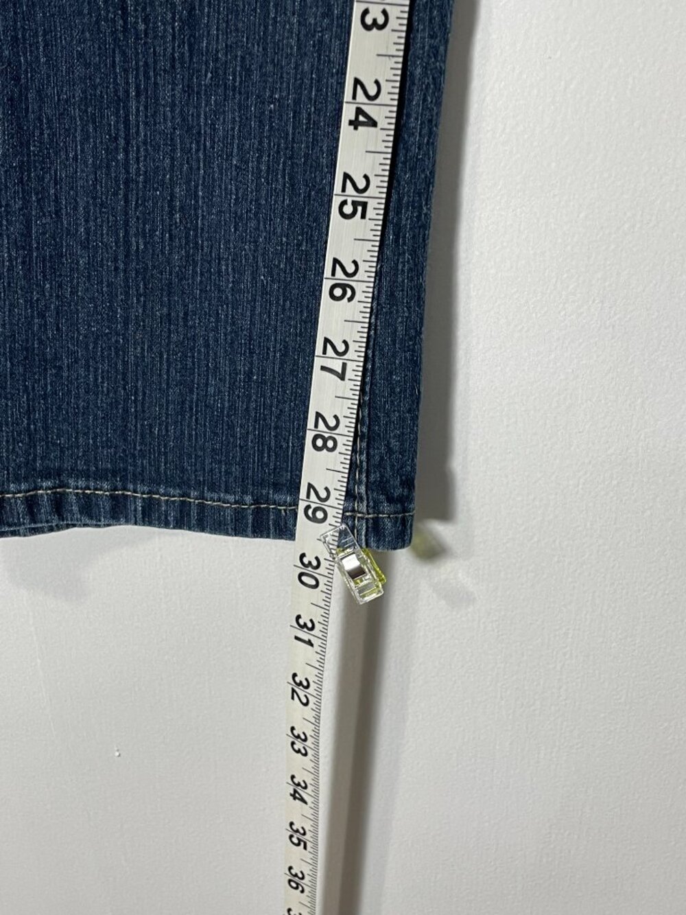 Roz & Ali Women’s Embroidered Beaded Jeans Size 10 Wide Leg Dark Wash Excellent - Picture 9 of 16